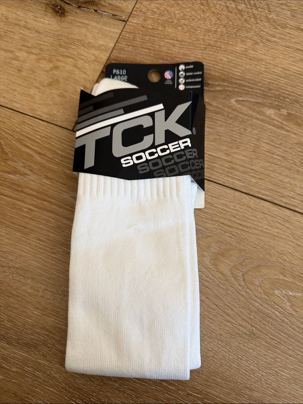 TCK White Athletic Soccer Crew Socks - NWT